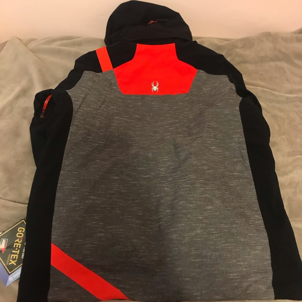 Men’s Spyder coat - Picture 2 of 3